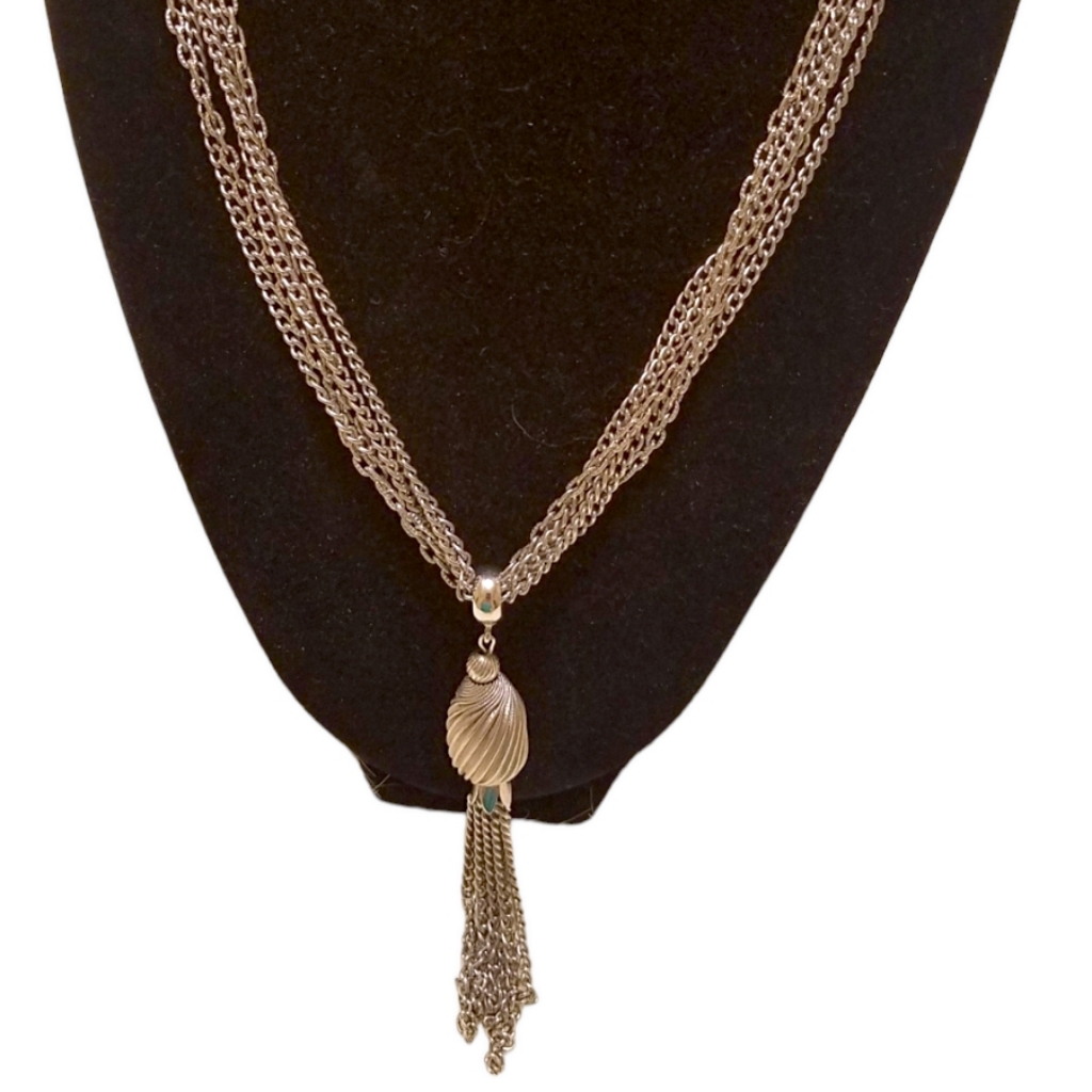 Silver Tone Necklace
